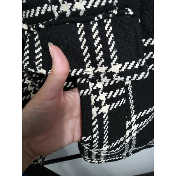 Chunky knit Plaid Peacoat houndstooth black/white dbl buttoned Size L Women’s - Picture 9 of 9